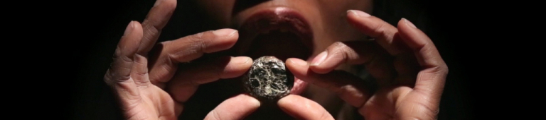 Rencontre-Discussion │ Otobong Nkanga & Simon Njami, modérée par Sandrine Honliasso